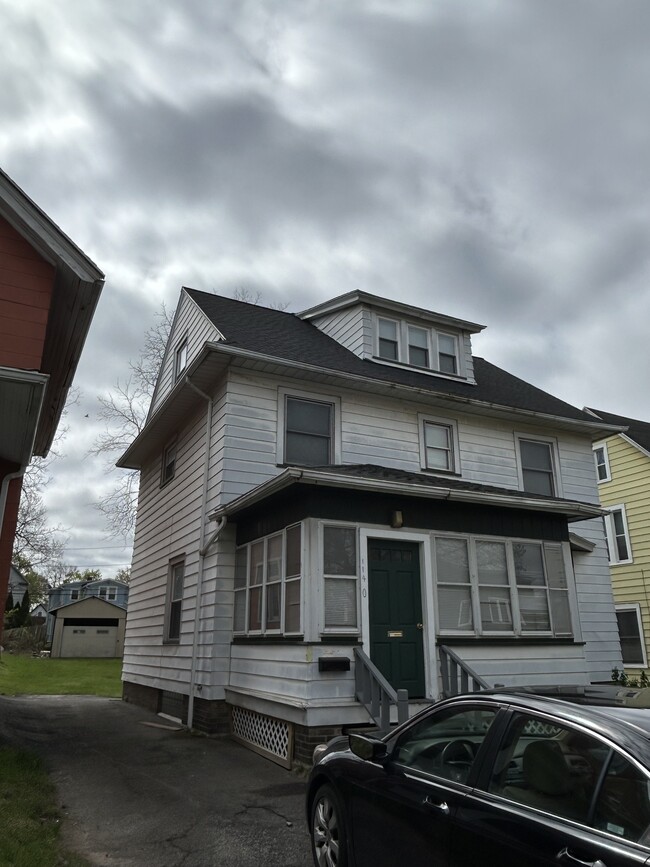 Building Photo - 1140 Plymouth Ave S