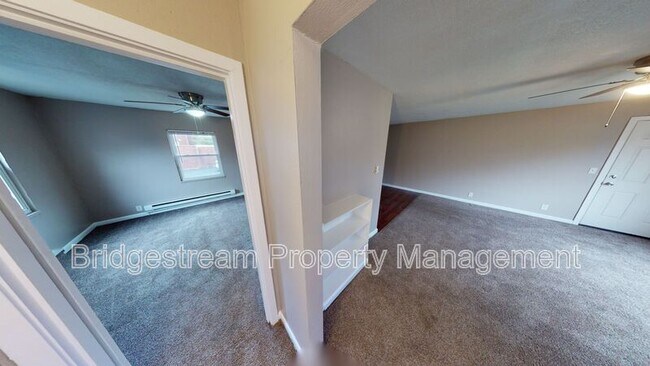 Foto del edificio - 721 Golfview Ave