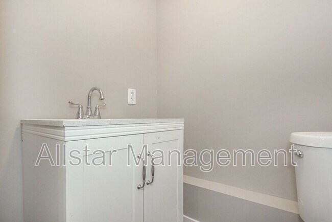 Foto del edificio - 3145 Scranton Rd