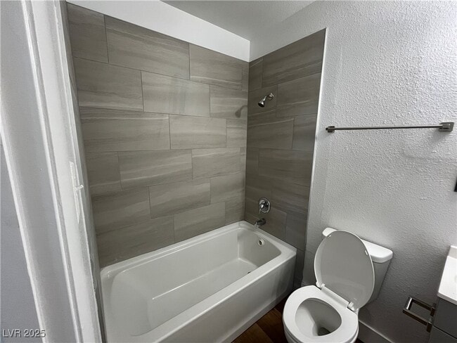 Building Photo - 222 S 10th St