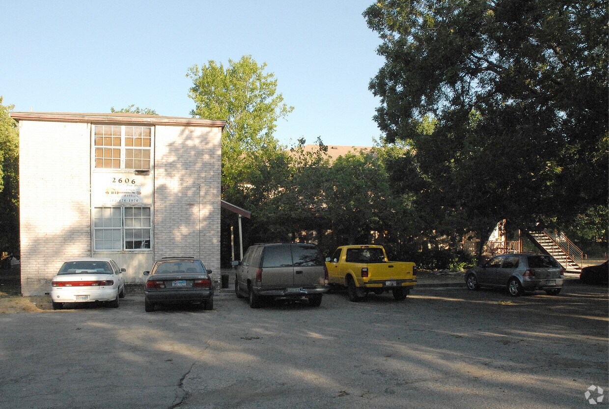 Foto del edificio - 2606 Wilson St