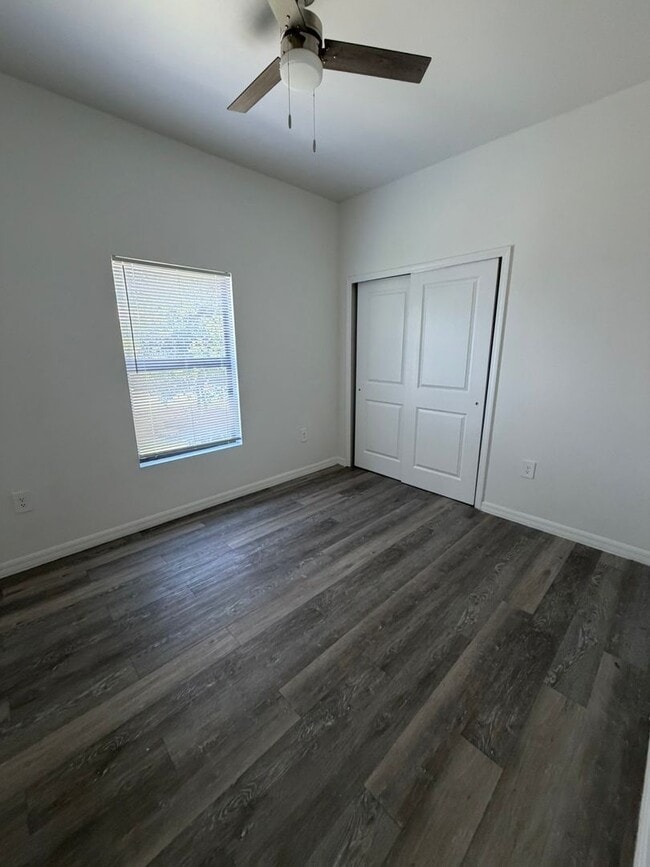 Building Photo - 1107 Abrams Blvd