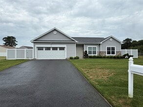 Building Photo - 192 Flower Rd
