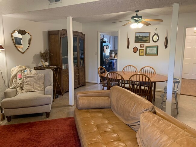 Foto del edificio - 602 Old Rocky Ridge Ln