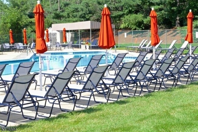 Photo - 22 Maddaket Ct Townhome