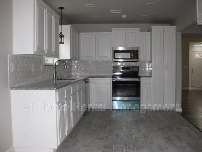 Foto del edificio - 9224 S Hudson Ave