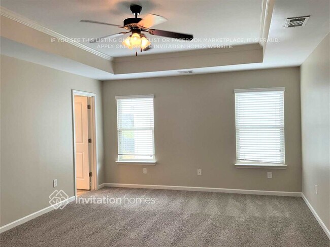 Foto del edificio - 490 Forrest Hills Dr