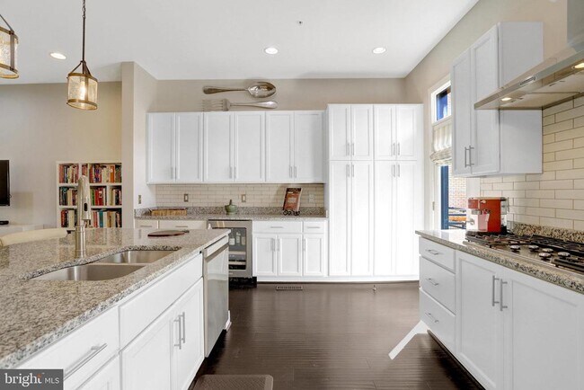 Foto del edificio - 2004 Potomac Ave