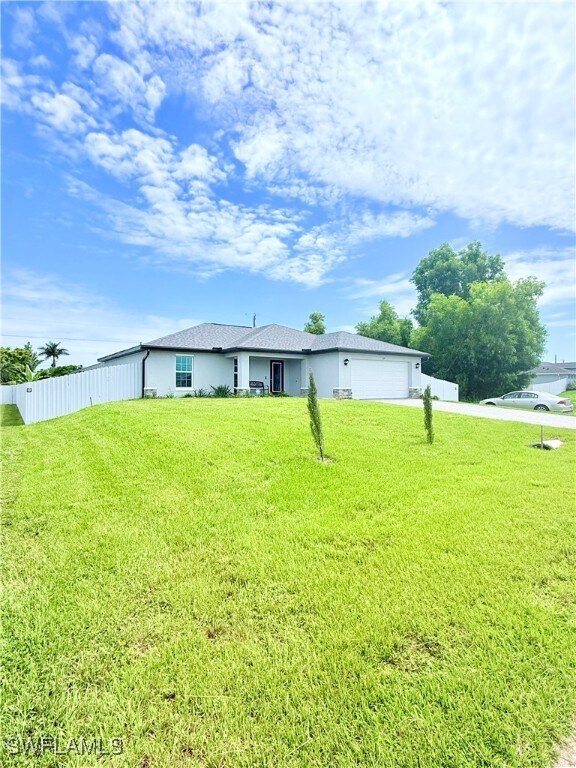 Building Photo - 329 NE 29th Terrace