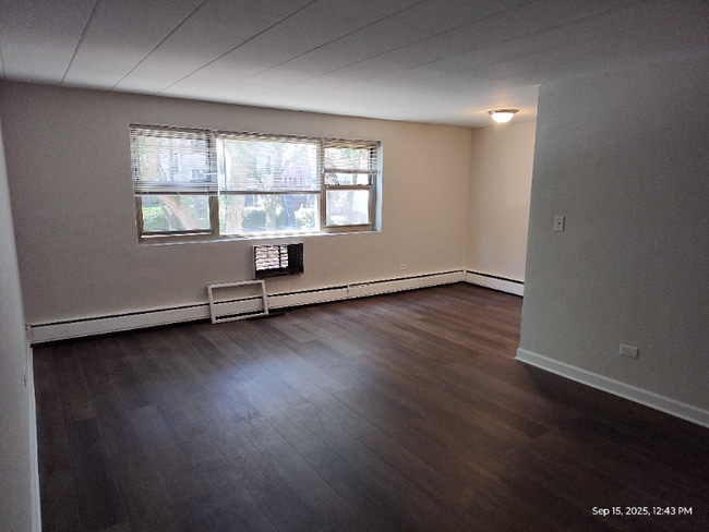 Foto del edificio - 7301 Ridge