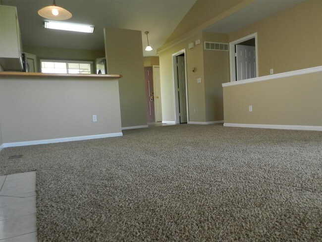 Building Photo - 4955 Stoneback Dr