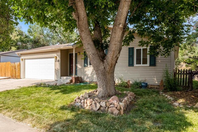 Building Photo - 2728 Alan St