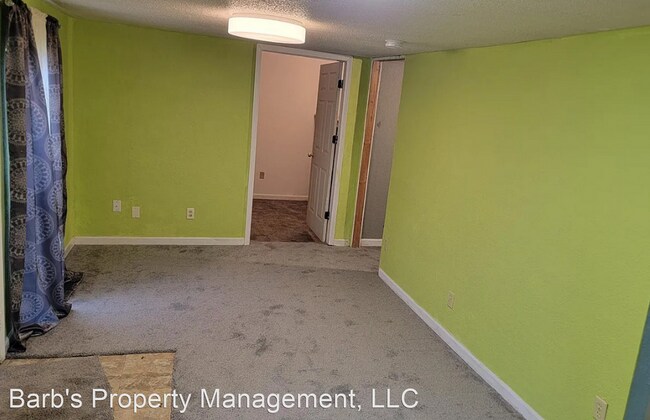 Building Photo - 2 br, 1 bath House - 290 Center Street