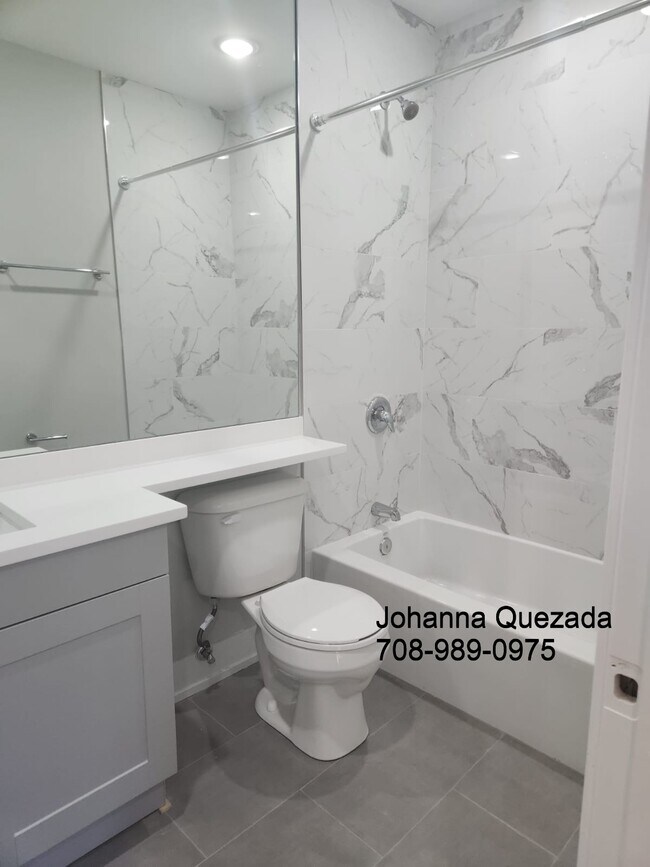 Foto del edificio - 440 W Belden Ave