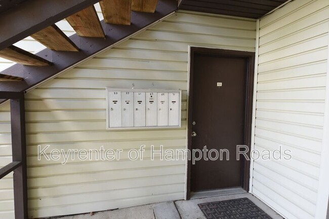 Building Photo - 53 Wells Ct