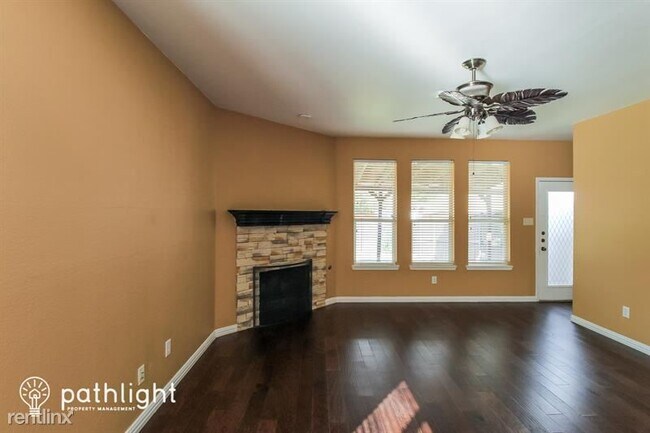 Foto del edificio - 5 br, 2.5 bath House - 2012 Piedmont Dr UNIT