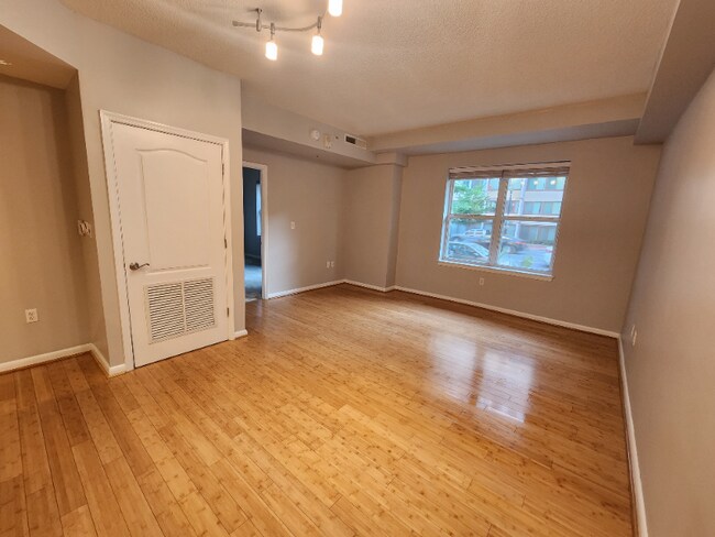 Foto del edificio - 1111 11th St NW