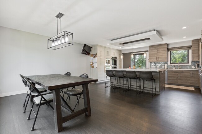 Foto del edificio - 740 Terrace Ct