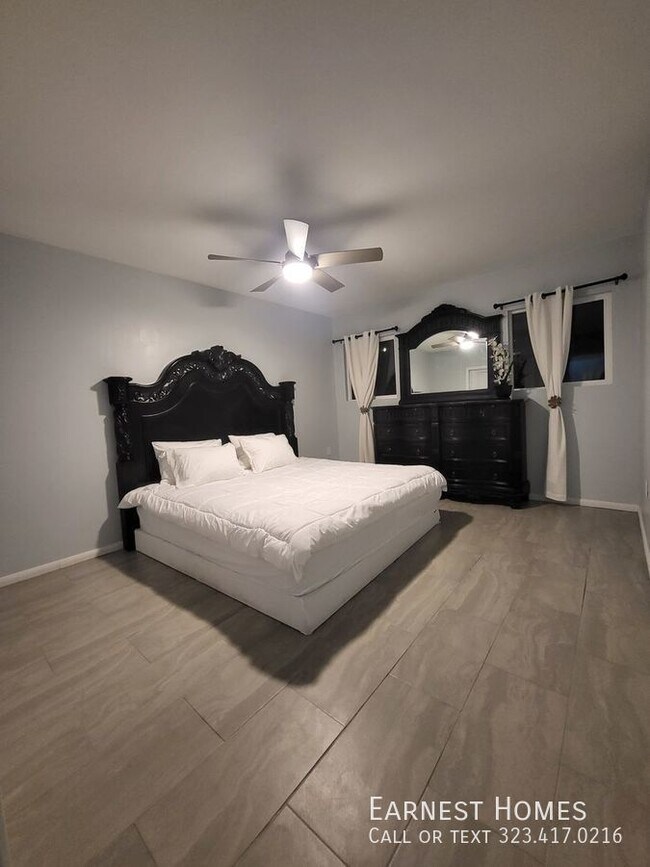 Foto del edificio - 8448 Calvin Ave Northridge, CA 91324
