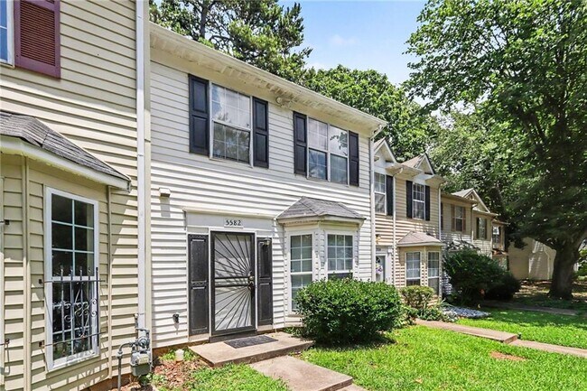 Foto del edificio - 5582 Stonington Trace Pkwy