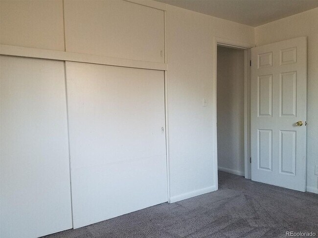 Foto del edificio - 6105 S Sterne Pkwy