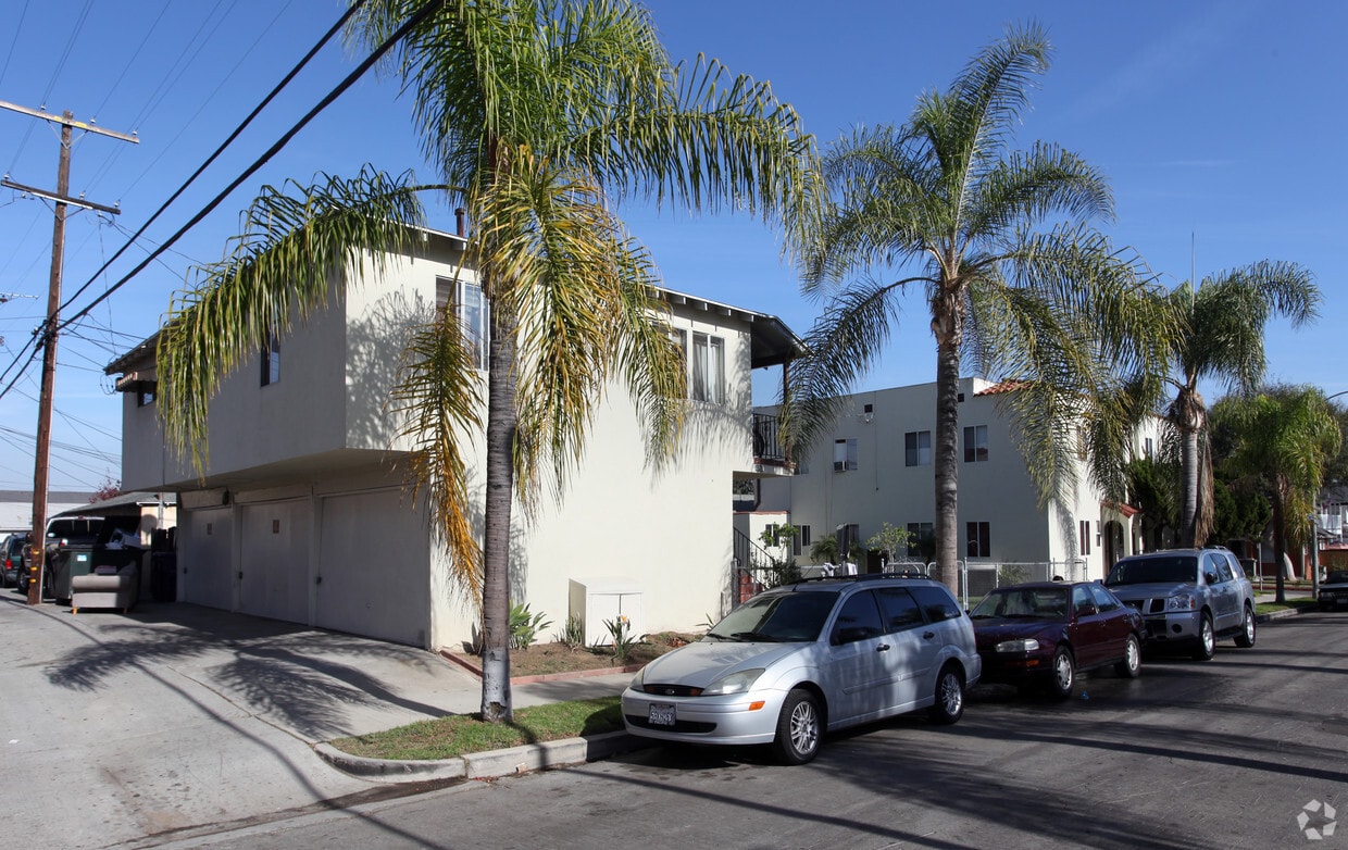 Building Photo - 1053-1057 Mira Mar Ave