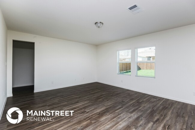 Building Photo - 505 Canoe Way