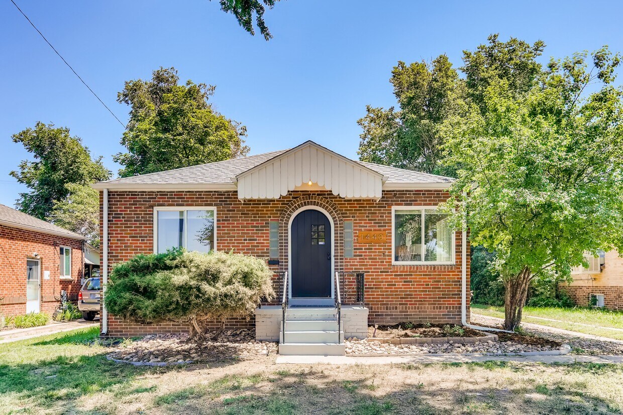 1440 Ivanhoe St, Denver, CO 80220 Townhome Rentals in Denver CO