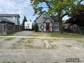 Building Photo - 1619 E 34th St