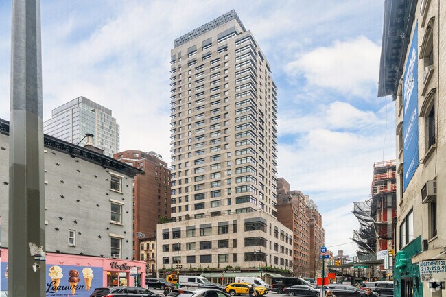 Foto del edificio - 301 E 50th St