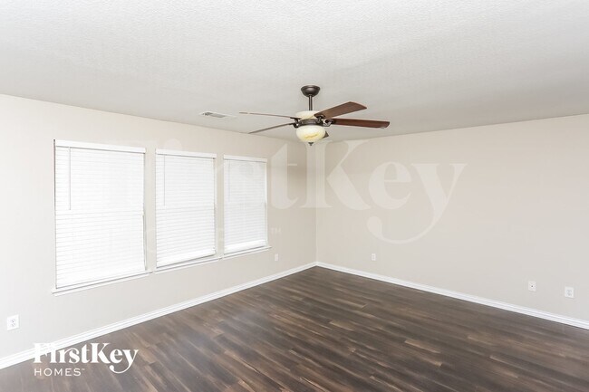 Building Photo - 7313 Starwood Dr