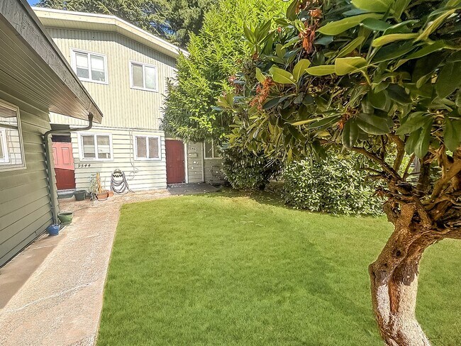 Foto del edificio - 9546 8th Ave NW