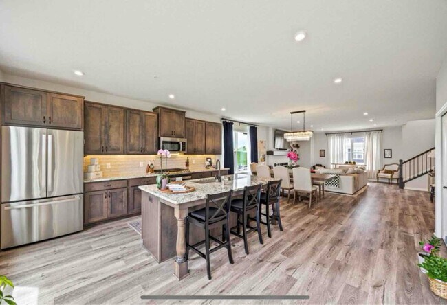 Building Photo - 13488 Territorial Cir N