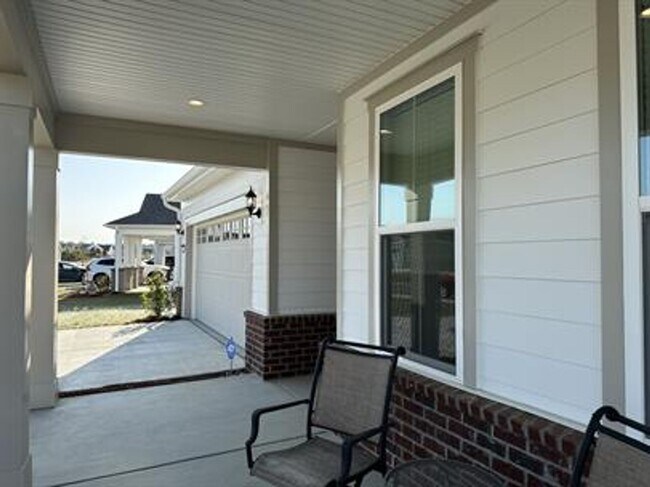 Building Photo - Sun City Palmary Model (55+ community) Furnished