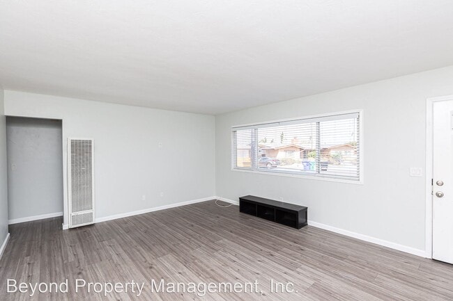 Building Photo - 5 br, 2 bath House - 3010 Ulric Ct.