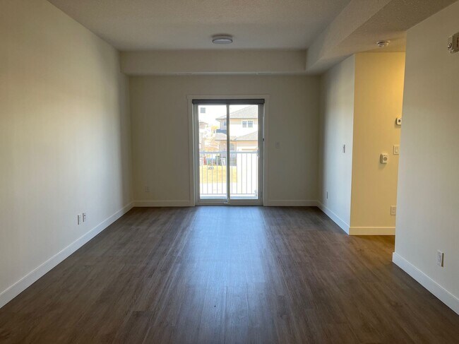Building Photo - 2 Bed 1 Bath Unit in Ponoka, AB