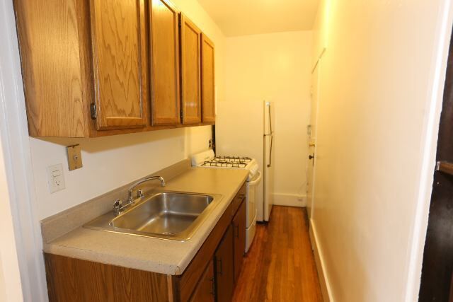 Foto del edificio - 958 W Cornelia Ave