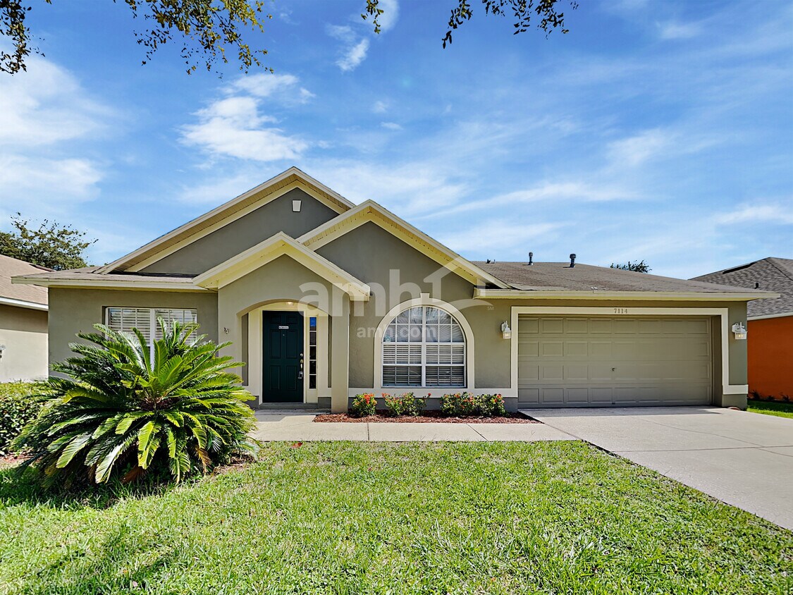 Primary Photo - 7114 Colonial Lake Dr