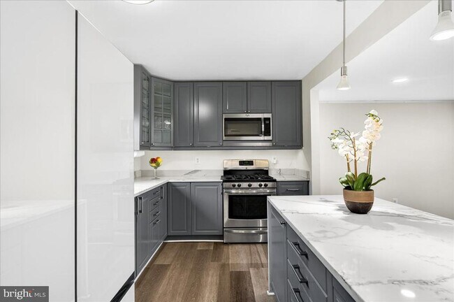 Foto del edificio - 9518 Miranda Ct