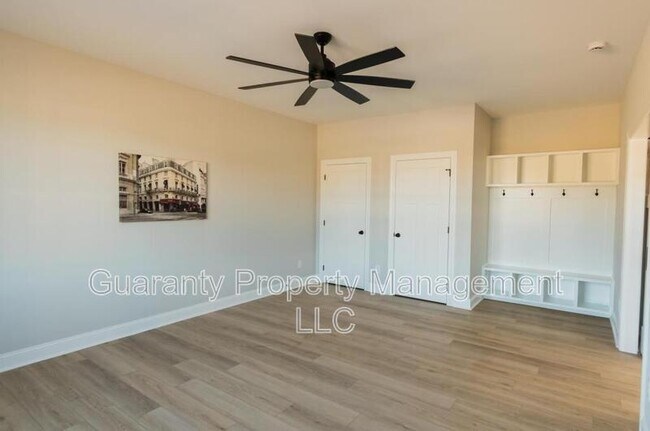 Building Photo - 99 St Matthews Rd