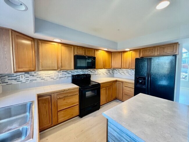 Foto del edificio - Stunning 4 bedroom home in Claremont Ranch!