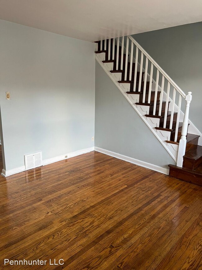 Building Photo - 2 br, 1 bath House - 4643 Weymouth St