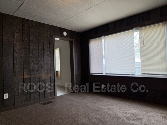 Foto del edificio - 1961-1963-1963 Kenton St