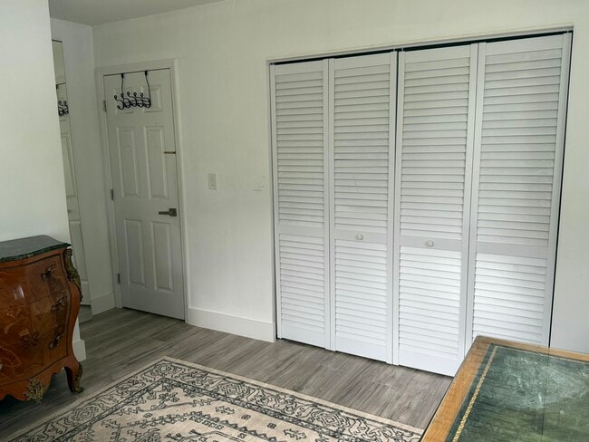 Foto del edificio - 6801 NW 32nd Ave