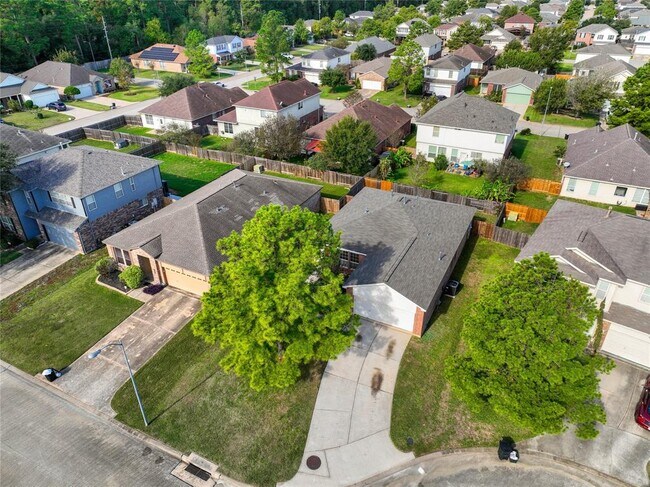 Foto del edificio - 8810 Willow Spur Dr