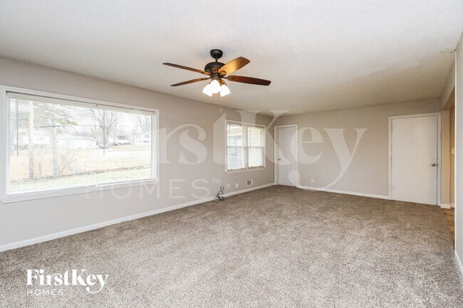 Foto del edificio - 6007 E 150th St