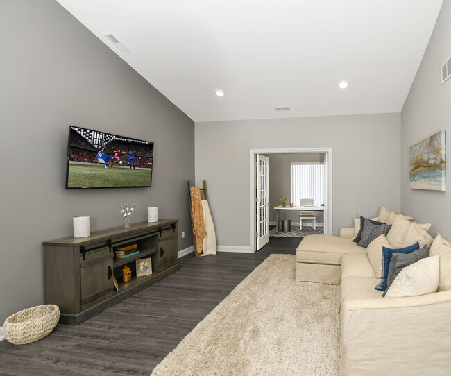 Encore Townhomes I Apartments in Utica, MI