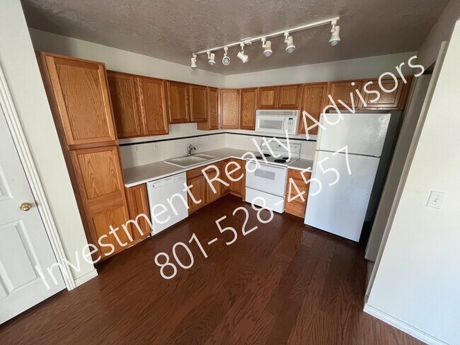 Building Photo - 8057 Copperfield Pl