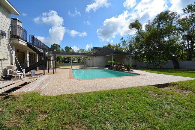 Foto del edificio - 8088 County Rd 128