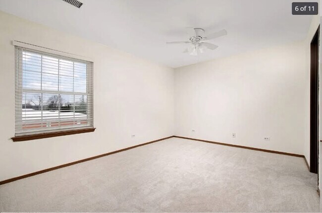 Foto del edificio - 1345 E Wyndham Cir